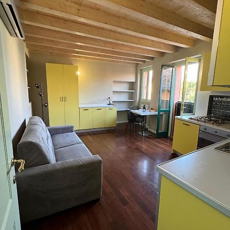 Splendid Apartment Ντεζεντσάνο ντελ Γκάρντα Εξωτερικό φωτογραφία