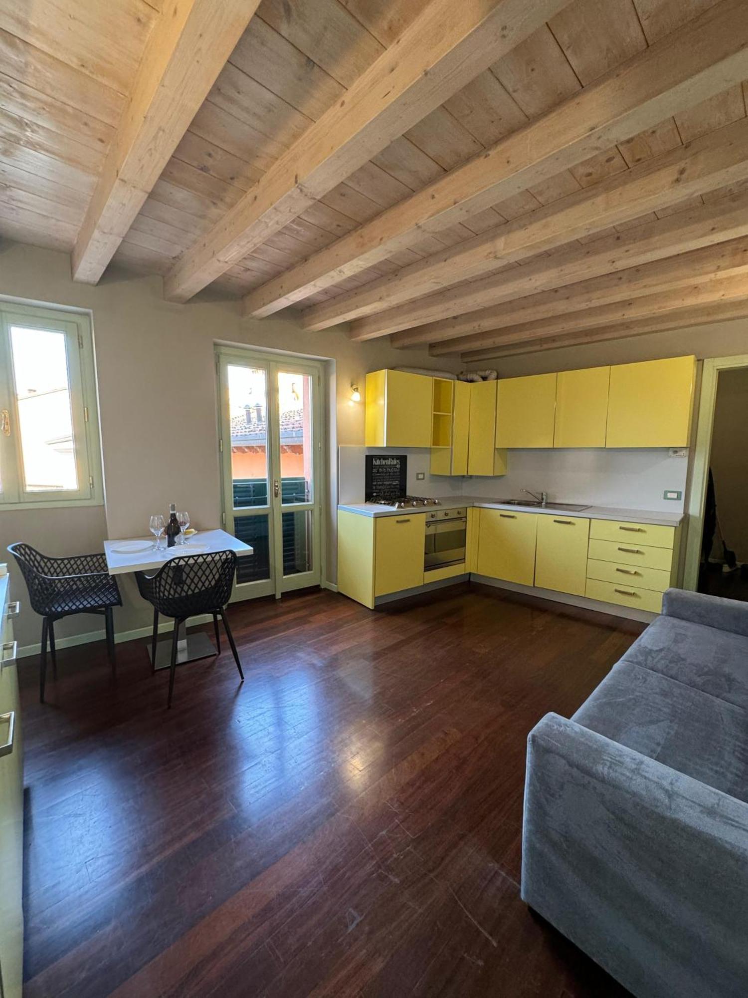 Splendid Apartment Ντεζεντσάνο ντελ Γκάρντα Εξωτερικό φωτογραφία