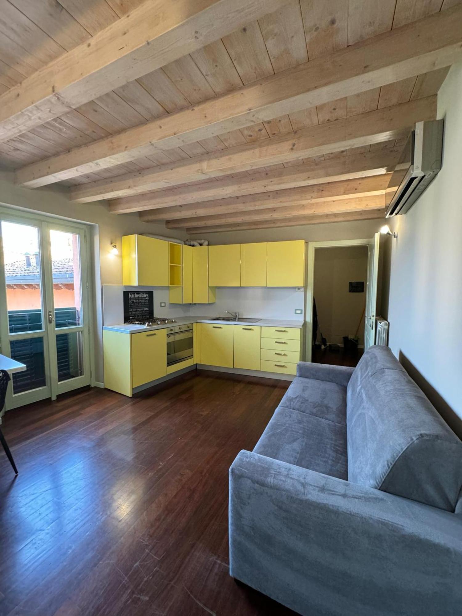 Splendid Apartment Ντεζεντσάνο ντελ Γκάρντα Εξωτερικό φωτογραφία