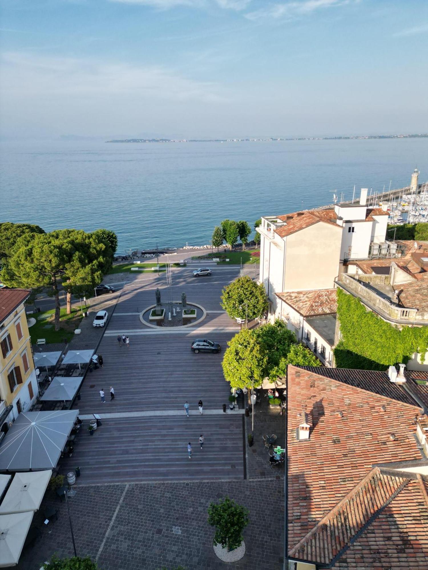 Splendid Apartment Ντεζεντσάνο ντελ Γκάρντα Εξωτερικό φωτογραφία
